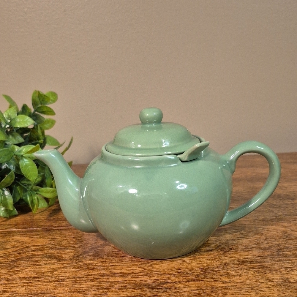 OLD AMSTERDAM Seafoam Green 3 Cup Dominion Teapot With Infuser